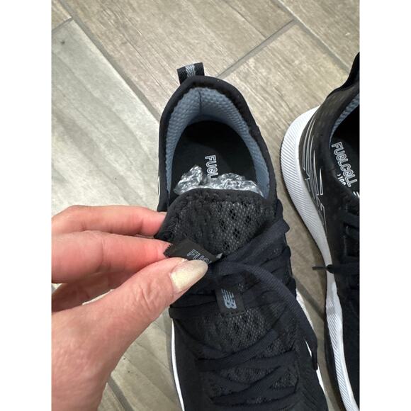 New Balance FuelCell 100 V1 Men’s Black Cross Trainer Size 11 – NWT - Picture 11 of 11